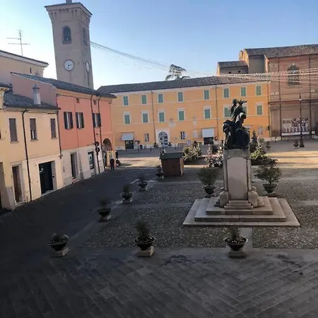 Palazzo Piazza Centrale *