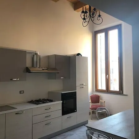 Palazzo Piazza Centrale